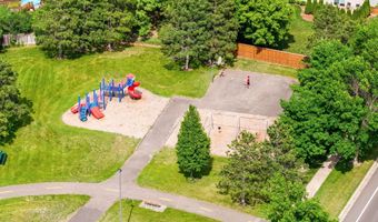 550 Mckinley St, Anoka, MN 55303