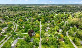 425 W Oregon Rd St, Adrian, MI 49221