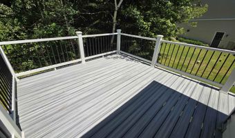 17 Winwood Dr, Barnstead, NH 03225