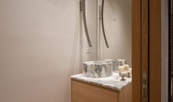 227 E Main St, Aspen, CO 81611