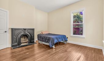19 Lester St, Ansonia, CT 06401