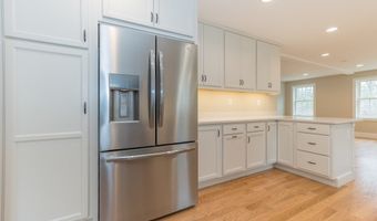 55 Richardson St, Billerica, MA 01821