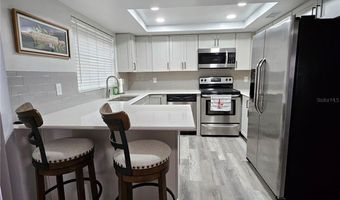 6008 FIREFLY Ln, Apollo Beach, FL 33572