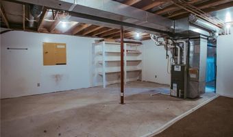 610 25th St SW, Austin, MN 55912