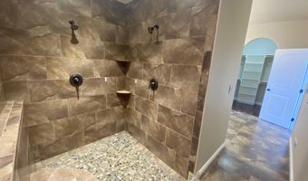 1226 Northpointe Bluff Dr, Anchorage, AK 99501