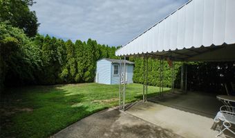 101 Hampton Ave, Albertson, NY 11507