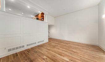 140 Ashley Mews Dr, Ann Arbor, MI 48104