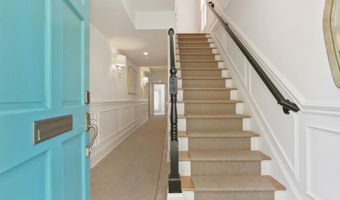 67 Thorpe St 67, Fairfield, CT 06824