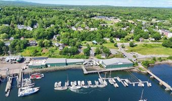 104 Front St, Belfast, ME 04915
