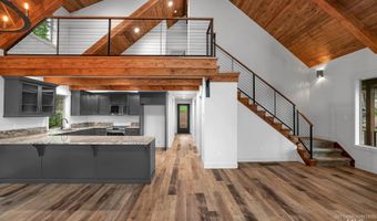 1 Caribou Pkwy, Cascade, ID 83611