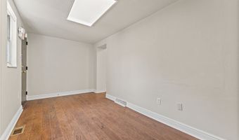 2206 E Carson St, Airville, PA 15203