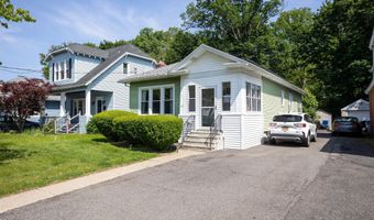 43 Holmes Ct, Albany, NY 12209