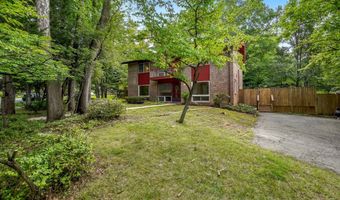 14536 BARKWOOD Dr, Rockville, MD 20853