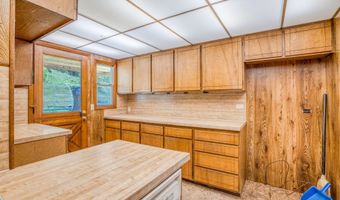 48587 HIGHWAY 242, Broadbent, OR 97414