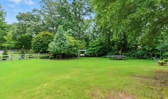 1042 AVERY Crk, Woodstock, GA 30188
