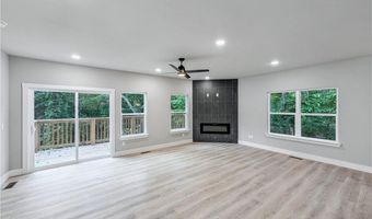 6 Duart Ln, Bella Vista, AR 72715