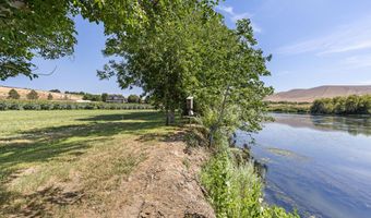 38906 Demoss Rd, Benton City, WA 99320