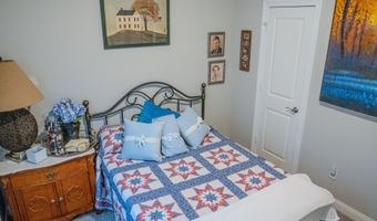 914 Ridge Rock Ln, Bargersville, IN 46106