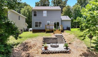 3813 Brookchase Ln, Charlotte, NC 28205