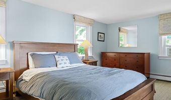 20 Lincoln St, Jamestown, RI 02835