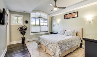 315 W Park St, Arlington Heights, IL 60005