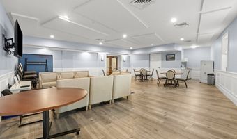 60 Merrimac St 701, Amesbury, MA 01913