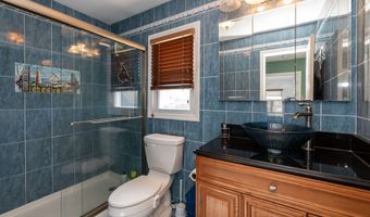 73 Carlyle Dr, Bayville, NJ 08721