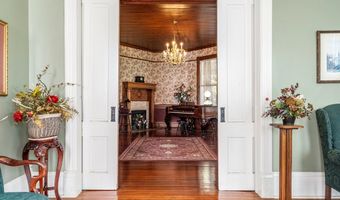 208 S Main St, Abbeville, SC 29620