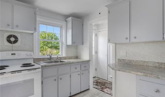 175 Kay St, Newport, RI 02840