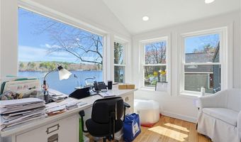 33 Airy Acres Dr, Glocester, RI 02814