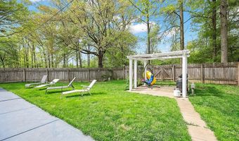 4338 Hollandia Ct, Westerville, OH 43081