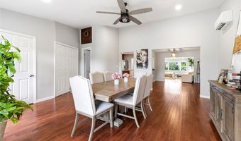 12 S Bay Ave, Amityville, NY 11701