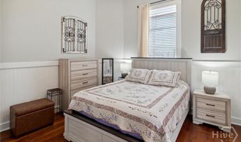 418 E Waldburg St A & B, Savannah, GA 31401