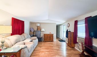 26 Edgewood Dr, Allenstown, NH 03275