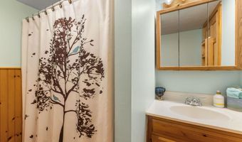137 Pond Rd, Campton, NH 03223