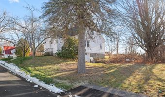 14 Highland Ave, Augusta, ME 04330