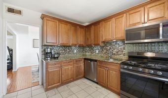120 E Johnson Ave, Bergenfield, NJ 07621