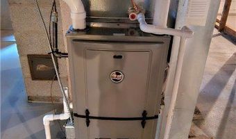 1208 Westshore Dr, Ashtabula, OH 44004