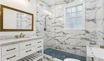 816 LEBEAU St, Arabi, LA 70032