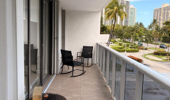 3625 N Country Club Dr 206, Aventura, FL 33180