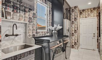 10736 Penhurst Way, Las Vegas, NV 89135
