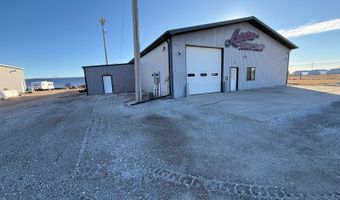 316 1st St, Aurora, NE 68818