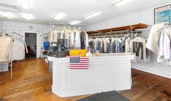 3 Carroll Ave, Newport, RI 02840