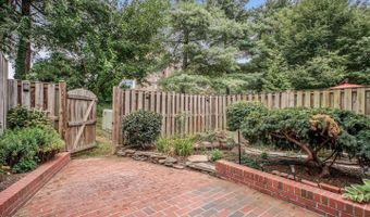 7492 COVENT WOOD Ct, Annandale, VA 22003