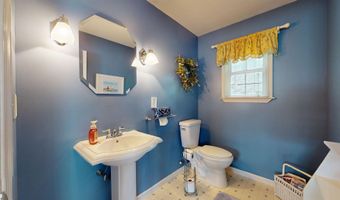 38 Ward Ave, Audubon, NJ 08106