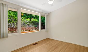 7413 REBECCA Dr, Alexandria, VA 22307
