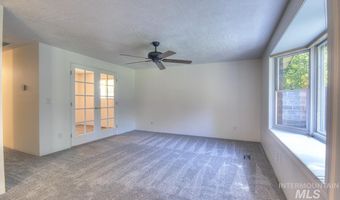 2916 Iowa Ave, Caldwell, ID 83605