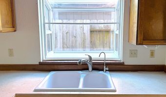 570 VELOPA Ct, Brookings, OR 97415