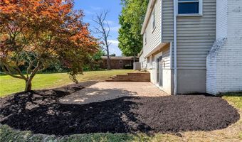 1055 Thomas Dr, Ashland, OH 44805
