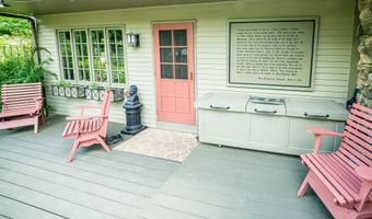 48 Old Searsport Ave, Belfast, ME 04915